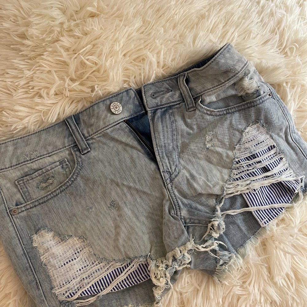 Express Distressed Striped Jean Denim Shorts - Size 6